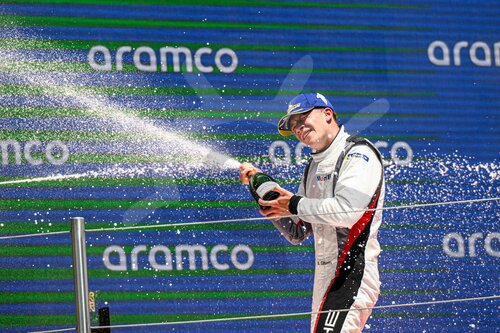 Porsche Mobil 1 Supercup, Barcelona 2025