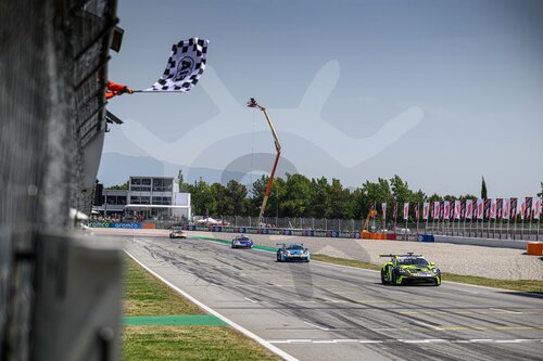 Porsche Mobil 1 Supercup, Barcelona 2025