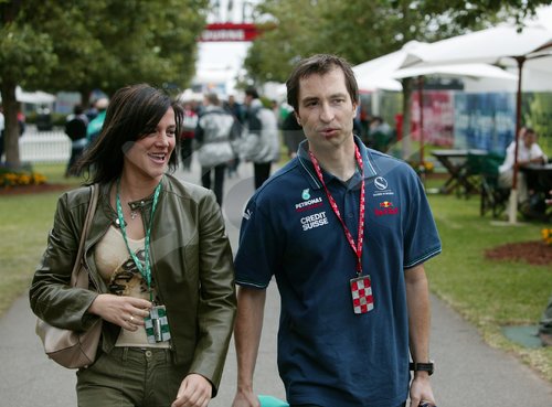 Formel 1: GP Australien 2003 , Heinz-Harald FRENTZEN / GER ( Sauber Petronas ) mit seiner Freundin Tanja