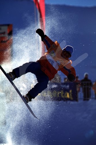 Wintersport / Snowboard: Thierry Brunner (SUI, Schweiz) - Air in der halfpipe