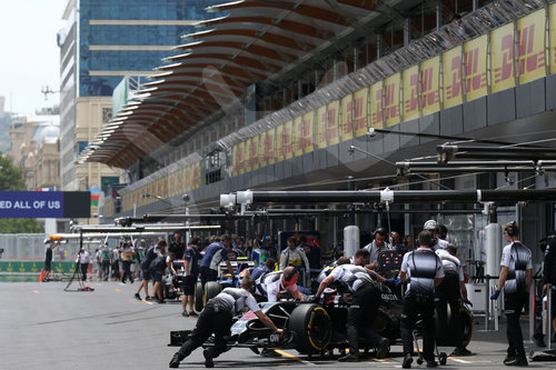 Motorsports: FIA Formula One World Championship 2016, European Grand Prix Baku
