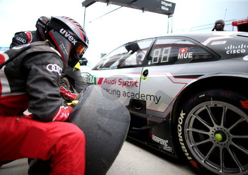Motorsports: DTM 06 Moskau 2016