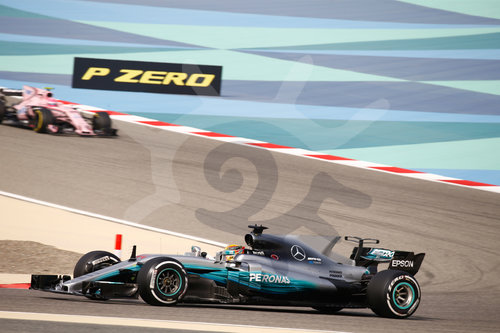 Motorsports: FIA Formula One World Championship 2017, Grand Prix of Bahrain