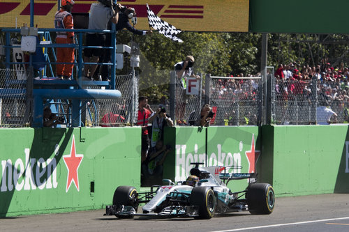 Motorsports: FIA Formula One World Championship 2017, Grand Prix of Italy