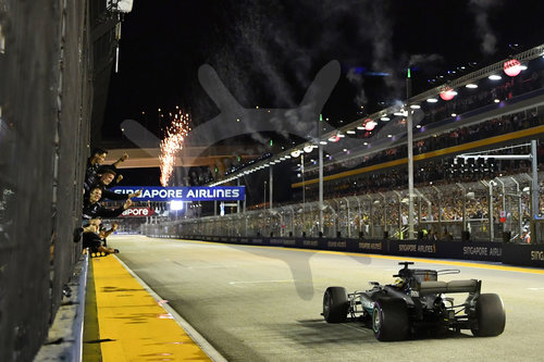 Motorsports: FIA Formula One World Championship 2017, Grand Prix of Singapore