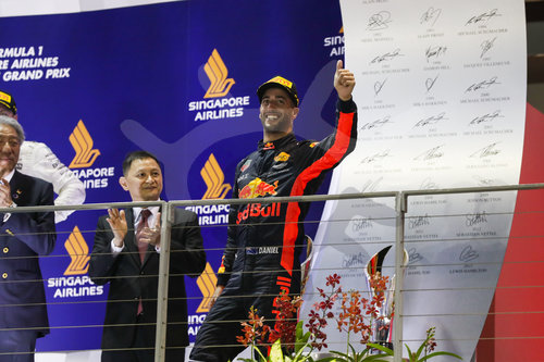 Motorsports: FIA Formula One World Championship 2017, Grand Prix of Singapore