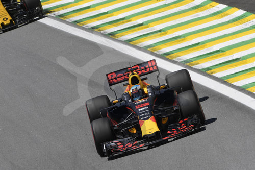 Motorsports: FIA Formula One World Championship 2017, Grand Prix of Brazil