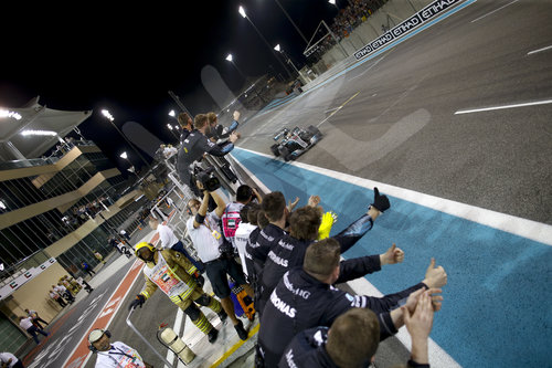 Motorsports: FIA Formula One World Championship 2017, Grand Prix of Abu Dhabi