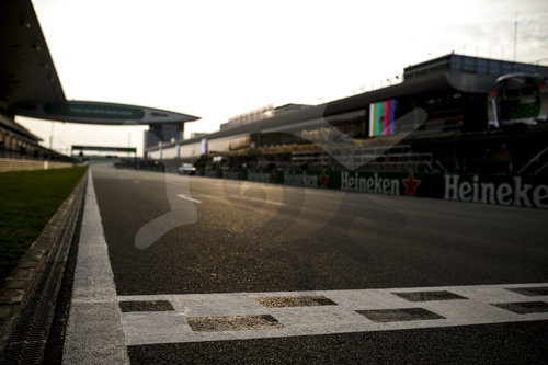 Motorsports: FIA Formula One World Championship 2019, Grand Prix of China