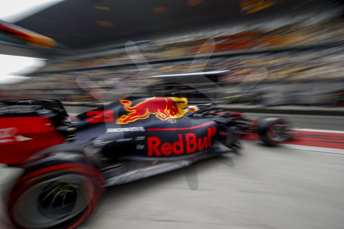 Motorsports: FIA Formula One World Championship 2019, Grand Prix of China