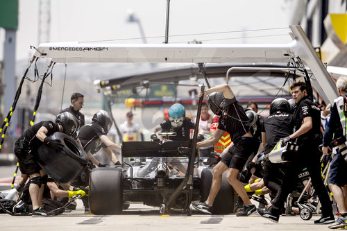 Motorsports: FIA Formula One World Championship 2019, Grand Prix of China