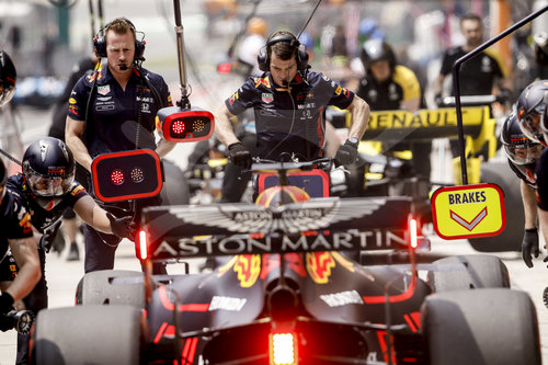 Motorsports: FIA Formula One World Championship 2019, Grand Prix of China