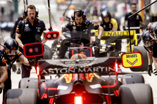 Motorsports: FIA Formula One World Championship 2019, Grand Prix of China