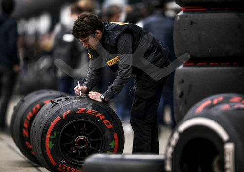 Motorsports: FIA Formula One World Championship 2019, Grand Prix of China