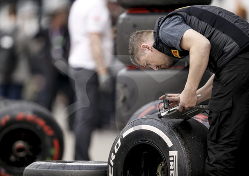 Motorsports: FIA Formula One World Championship 2019, Grand Prix of China