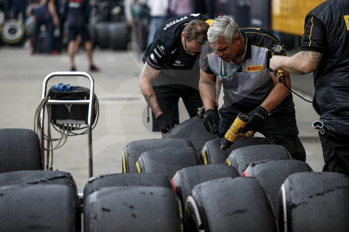 Motorsports: FIA Formula One World Championship 2019, Grand Prix of China