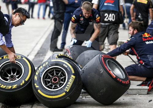 Motorsports: FIA Formula One World Championship 2019, Grand Prix of China