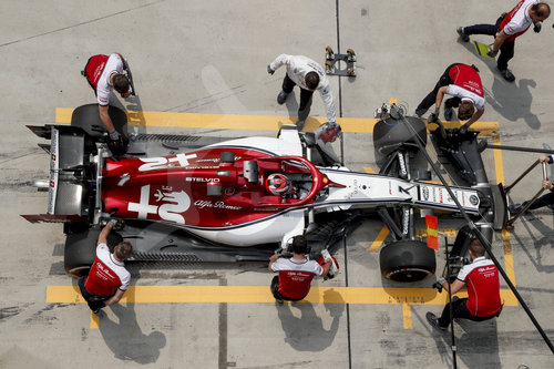 Motorsports: FIA Formula One World Championship 2019, Grand Prix of China