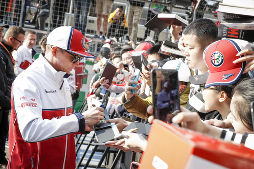 Motorsports: FIA Formula One World Championship 2019, Grand Prix of China
