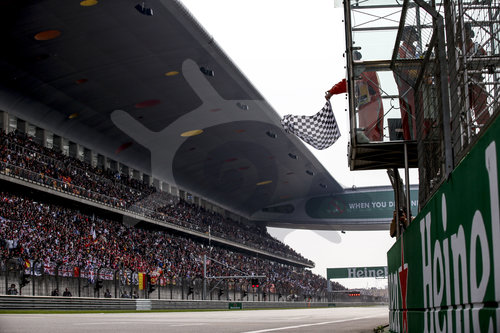 Motorsports: FIA Formula One World Championship 2019, Grand Prix of China