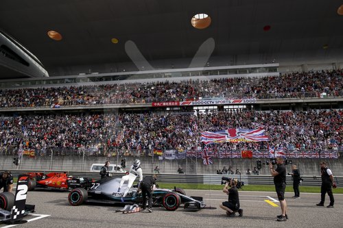 Motorsports: FIA Formula One World Championship 2019, Grand Prix of China