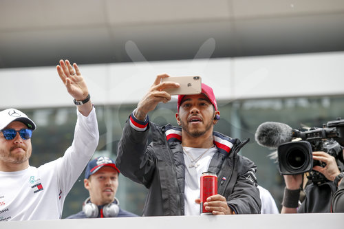 Motorsports: FIA Formula One World Championship 2019, Grand Prix of China