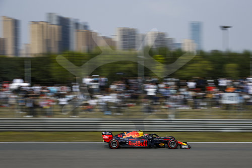 Motorsports: FIA Formula One World Championship 2019, Grand Prix of China