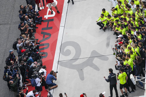 Motorsports: FIA Formula One World Championship 2019, Grand Prix of China