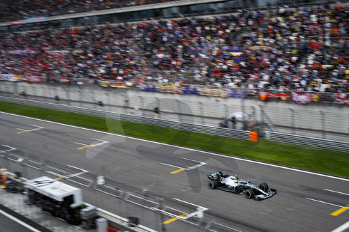 Motorsports: FIA Formula One World Championship 2019, Grand Prix of China