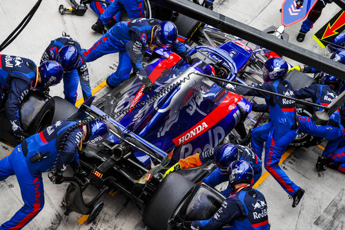 Motorsports: FIA Formula One World Championship 2019, Grand Prix of China