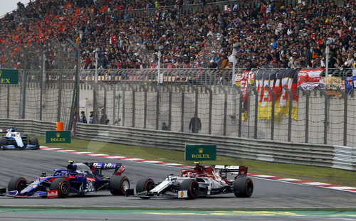 Motorsports: FIA Formula One World Championship 2019, Grand Prix of China
