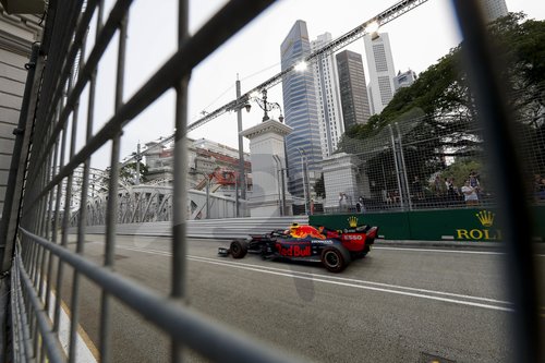 Motorsports: FIA Formula One World Championship 2019, Grand Prix of Singapore