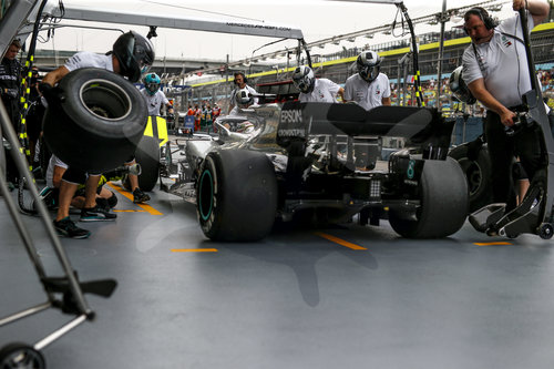 Motorsports: FIA Formula One World Championship 2019, Grand Prix of Singapore