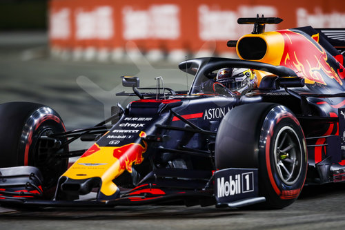 Motorsports: FIA Formula One World Championship 2019, Grand Prix of Singapore
